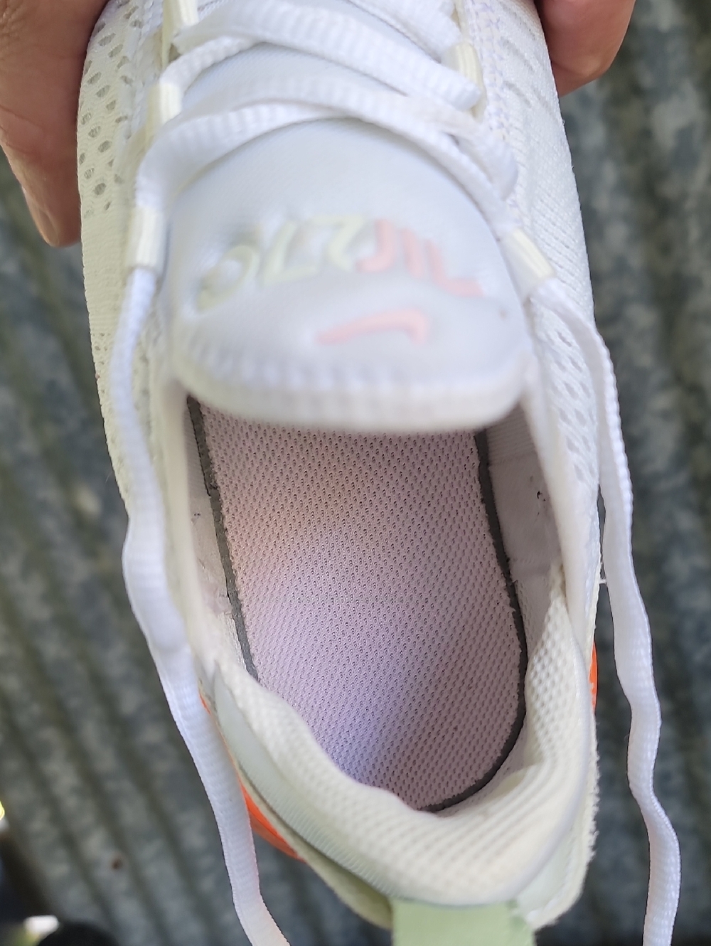 Pink Nike Air Max 270 "White Honeydew/Pink Foam/Coral" Wmns 7.5 Great Condition - Picture 12 of 14